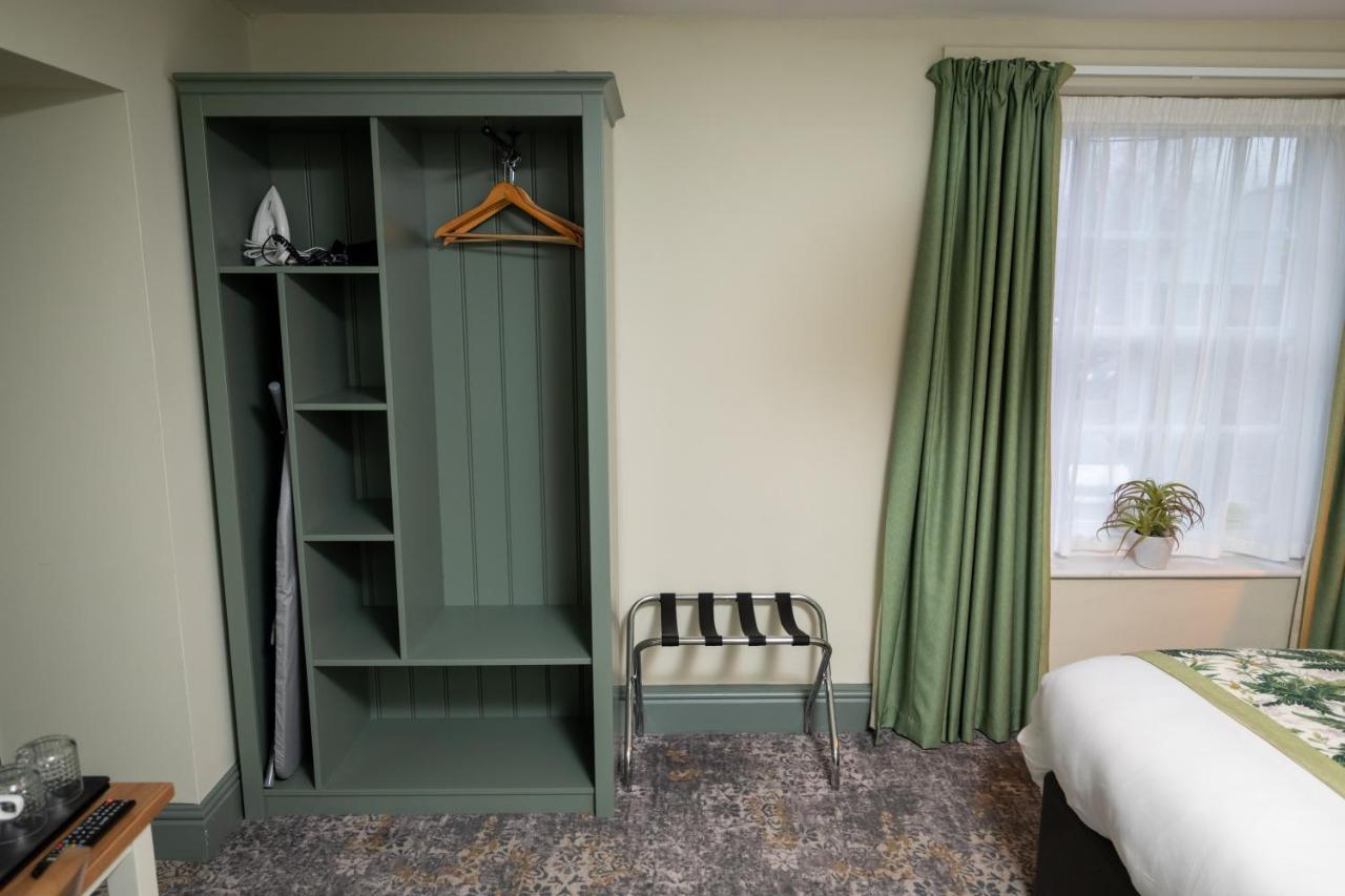 Rockingham Arms By Greene King Inns Wentworth  Bagian luar foto