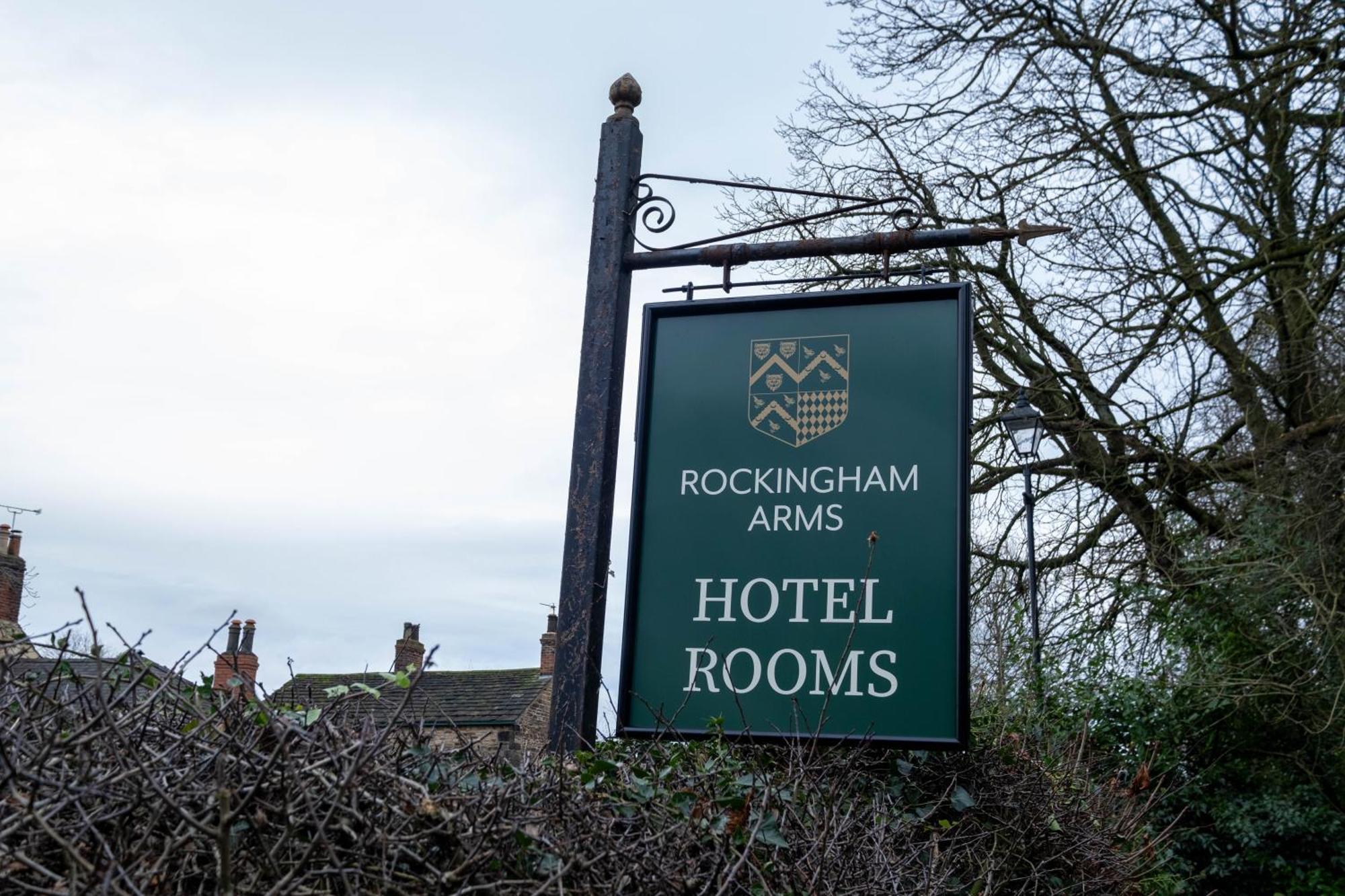 Rockingham Arms By Greene King Inns Wentworth  Bagian luar foto
