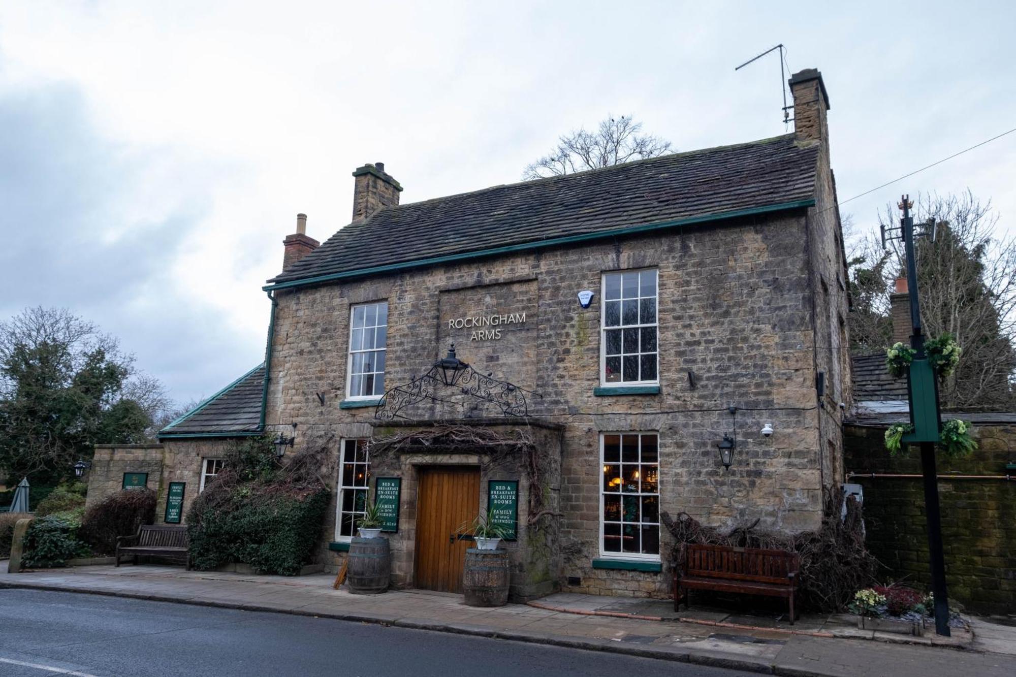 Rockingham Arms By Greene King Inns Wentworth  Bagian luar foto